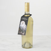 冬威厳のある雪フクロウモノグラム名前をカスタムする ボトルネックタグ (アングル)