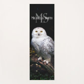 冬威厳のある雪フクロウモノグラム名前をカスタムする ヨガマット (正面)