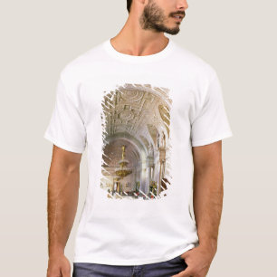 冬宮殿の白人のホールの眺め Tシャツ