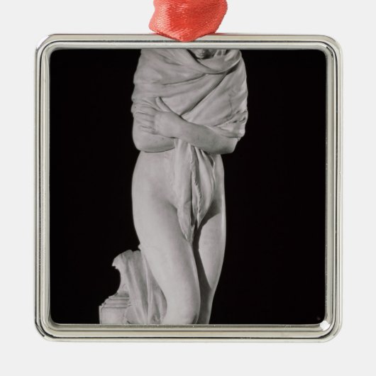 冬、か薄ら寒い女性 メタルオーナメント (正面)