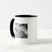 冬B&Wの流れ マグカップ (正面左)