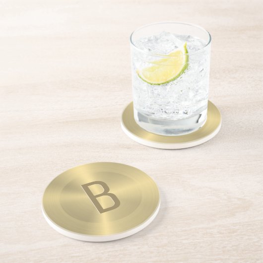 冷たいメタリックな質感を磨いた外観 コースター (側面)