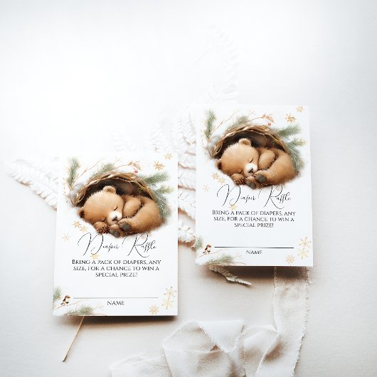 冷たい外のウッドランドベア冬おむつラッフル エンクロージャーカード