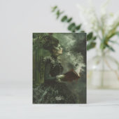 冷たい本を持った幽霊のような女 ポストカード (スタンド正面)