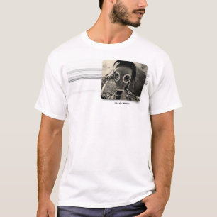 冷たく、壊れた Tシャツ