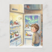 冷蔵庫の中の愛らしい冬の景色に驚く少年 ポストカード (正面)