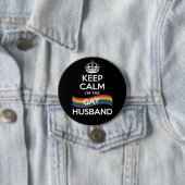 冷静さを保ちなさい 私はゲイの夫 妻 父 LGBTプライド 缶バッジ (インサイチュ)