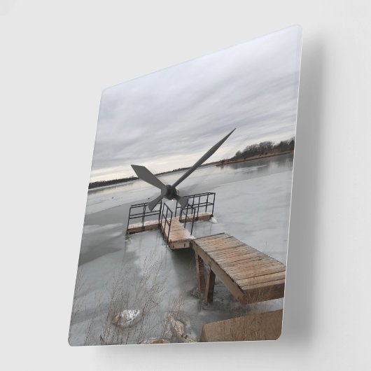 凍ってい波止場 スクエア壁時計 (傾斜)