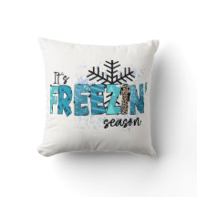 凍てつくような寒い雪の結晶の冬の休日