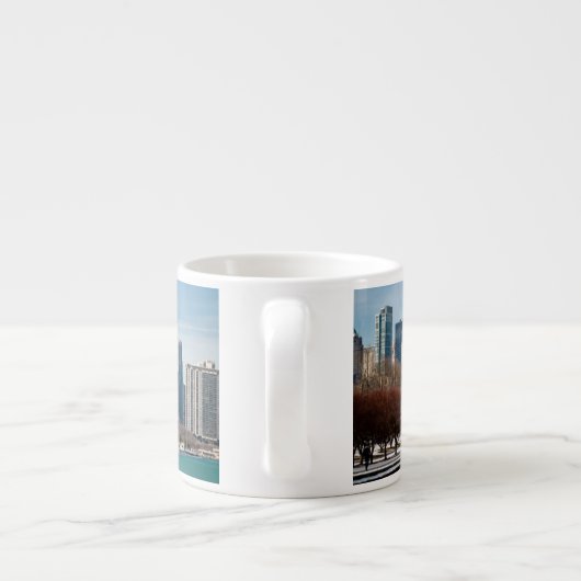 凍結するミシガン湖を渡るシカゴのスカイライン エスプレッソカップ (裏面)