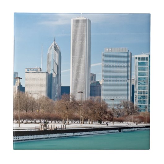 凍結するミシガン湖を渡るシカゴのスカイライン タイル (正面)