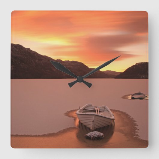 凍結する湖| Ruthven、イギリス スクエア壁時計 (正面)