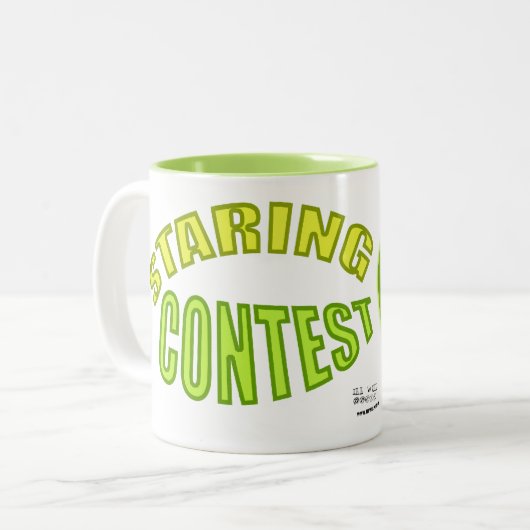 凝視のコンテストのPilz-Eのマグ ツートーンマグカップ (正面左)