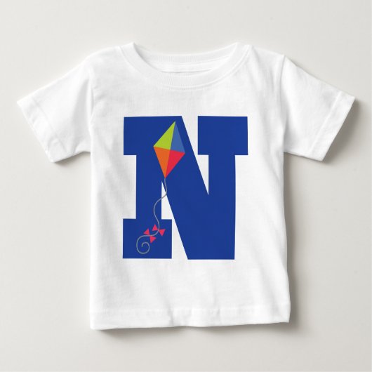 凧の子供のモノグラムの手紙Nのアルファベット ベビーTシャツ (正面)