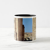 凱旋門の眺め、造られたc.129広告 ツートーンマグカップ (中央)