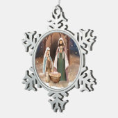 出生シーンのクリスマスプレゼント スノーフレークピューターオーナメント (右)