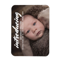 出産発表のモダンタイポグラフィ