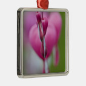 出血の劇的な色と形状のハート メタルオーナメント (右)