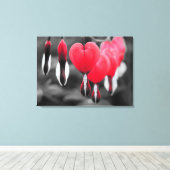 出血ハート花：赤いカラスプラッシュ キャンバスプリント (インサイチュ (ウッドフロア))