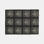 分岐の木の苗木のチョークのスケッチ フリースブランケット (正面(横))