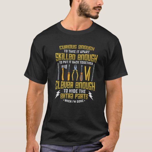 分解するのが好きな整備士 Tシャツ (正面)