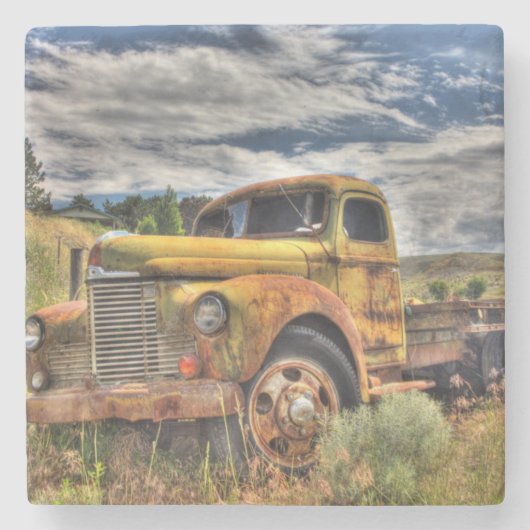 分野で断念される古いトラック ストーンコースター (正面)