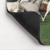 分野で走っているアラビア人 マウスパッド (コーナー)