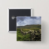 分野を通した石造りの塀 缶バッジ (正面&裏面)