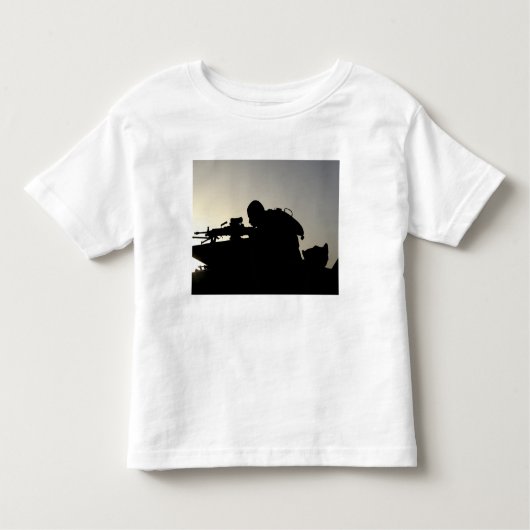 分隊の自動銃兵のシルエット トドラーTシャツ (正面)
