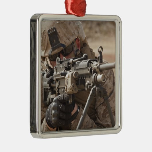 分隊の自動銃器は安全を提供する メタルオーナメント (右)