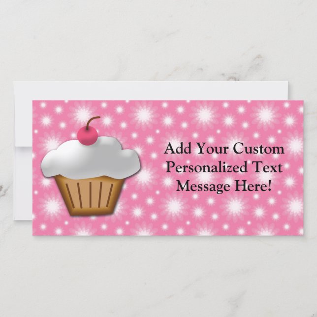 切り出しカップケーキとピンクのさくらんぼを上 (正面)