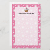 切り出しカップケーキとピンクのさくらんぼを上 便箋 (正面/裏面)