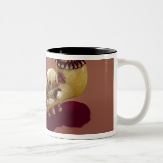 切り分けられた白くまが付いているKorvackの管 ツートーンマグカップ (右)