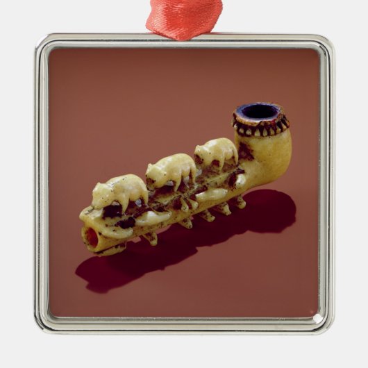 切り分けられた白くまが付いているKorvackの管 メタルオーナメント (正面)