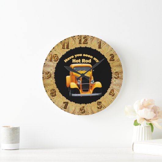 切り刻まれる前窓を持つ黄色く古いロードスター ラージ壁時計 (ホーム)