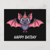 切り取られたバットが誕生日帽子をかぶっている ポストカード (正面)