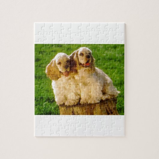 切り株のアメリカン・コッカー・スパニエルの子犬 ジグソーパズル (縦)