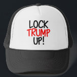切り株をロックアップ キャップ<br><div class="desc">ヒラリー忘れをロックして、トランプは人々を憎み、彼らの金から騙し取る。彼を閉じ込める。彼を弾劾し、ロシアとの謀叛と共謀の罪で投獄する。</div>