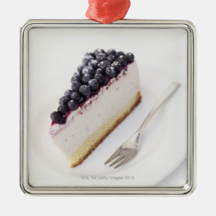 切れのブルーベリーのチーズケーキのクローズアップ メタルオーナメント