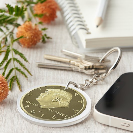 切札の二重ワシの硬貨 キーホルダー (正面右)