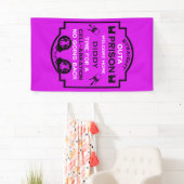 刑務所から帰宅する 横断幕 (インサイチュ)