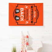 刑務所から帰宅する 横断幕 (インサイチュ)