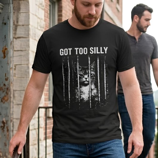 刑務所に入れられた猫が余りに馬鹿やってしまった面白いミーム Tシャツ