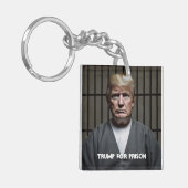 刑務所のトランプのためにトランプ キーホルダー (正面左)