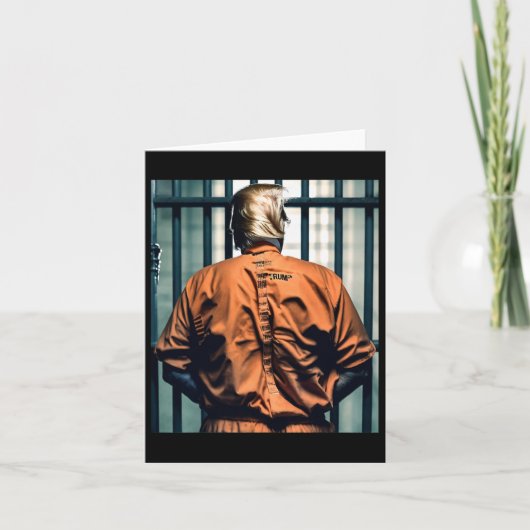 刑務所のトランプのオレンジ色のジャンプスーツの手は罪を犯したカフ カード (正面)