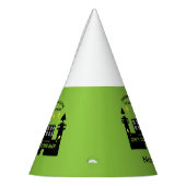 刑務所内で釈放されたギフト パーティーハット (左)