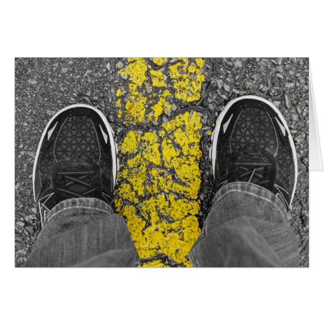 列を歩く (正面横)