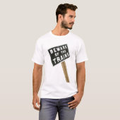 列車の用心して下さい Tシャツ (正面フル)