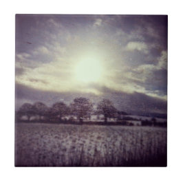 列車の窓から冬の畑や丘 タイル