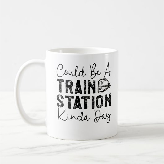 列車の駅の近い日かもしれない コーヒーマグカップ (左)
